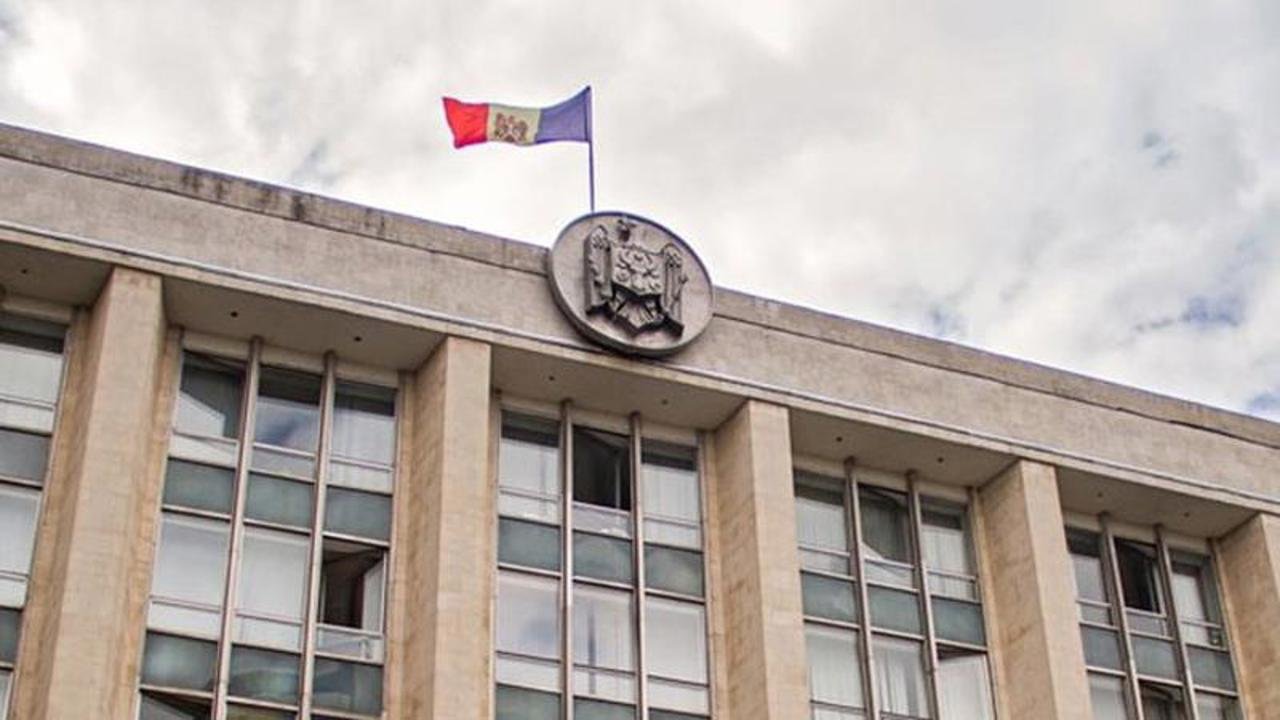 Moldova previzionează încetinirea creșterii economice și planifică ajustări bugetare
