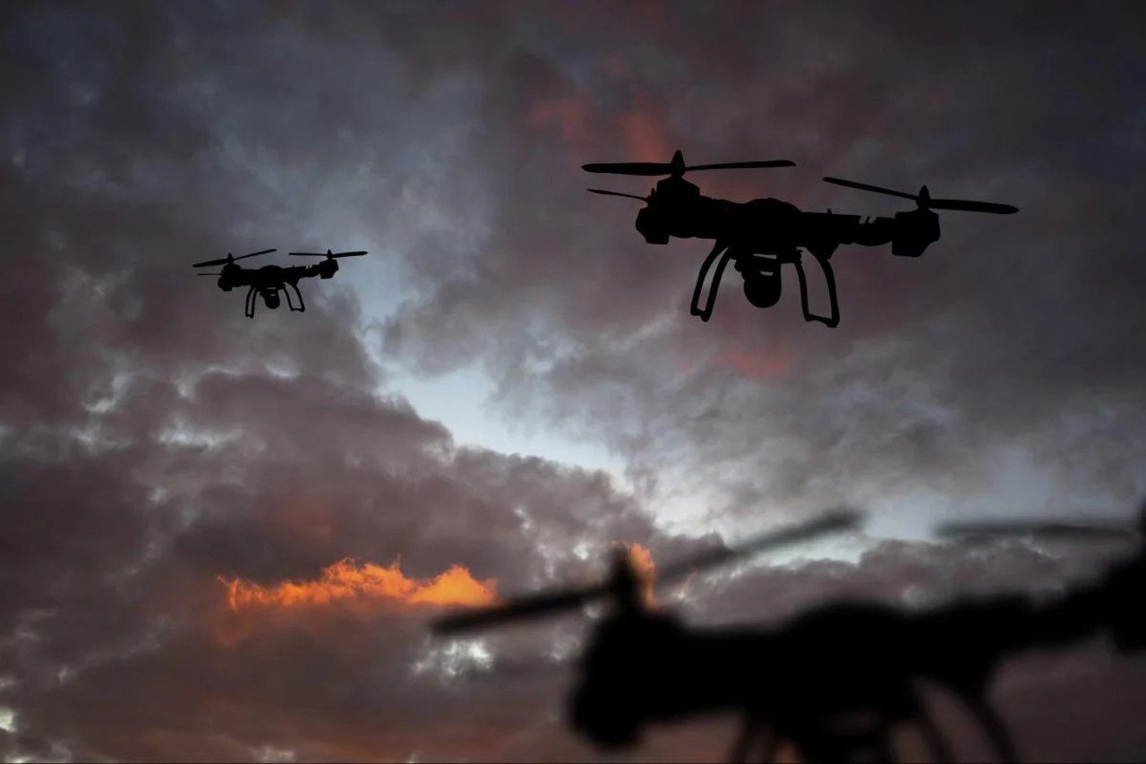 Rusia lansează atacuri cu drone în Ucraina, soldate cu victime și incendii
